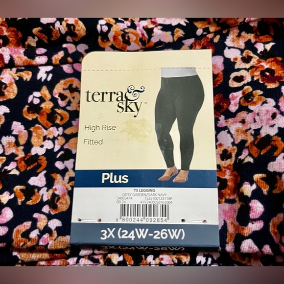 Sold on offerup* New! Terra & Sky Floral Print High Rise Fitted Leggings - Picture 3 of 3